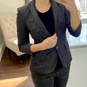 Calvin Klein Woman Fitted Blazer. Size 2